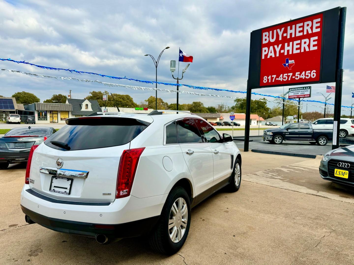 2014 WHITE CADILLAC SRX LUXURY (3GYFNBE34ES) , located at 5900 E. Lancaster Ave., Fort Worth, TX, 76112, (817) 457-5456, 0.000000, 0.000000 - Photo#6